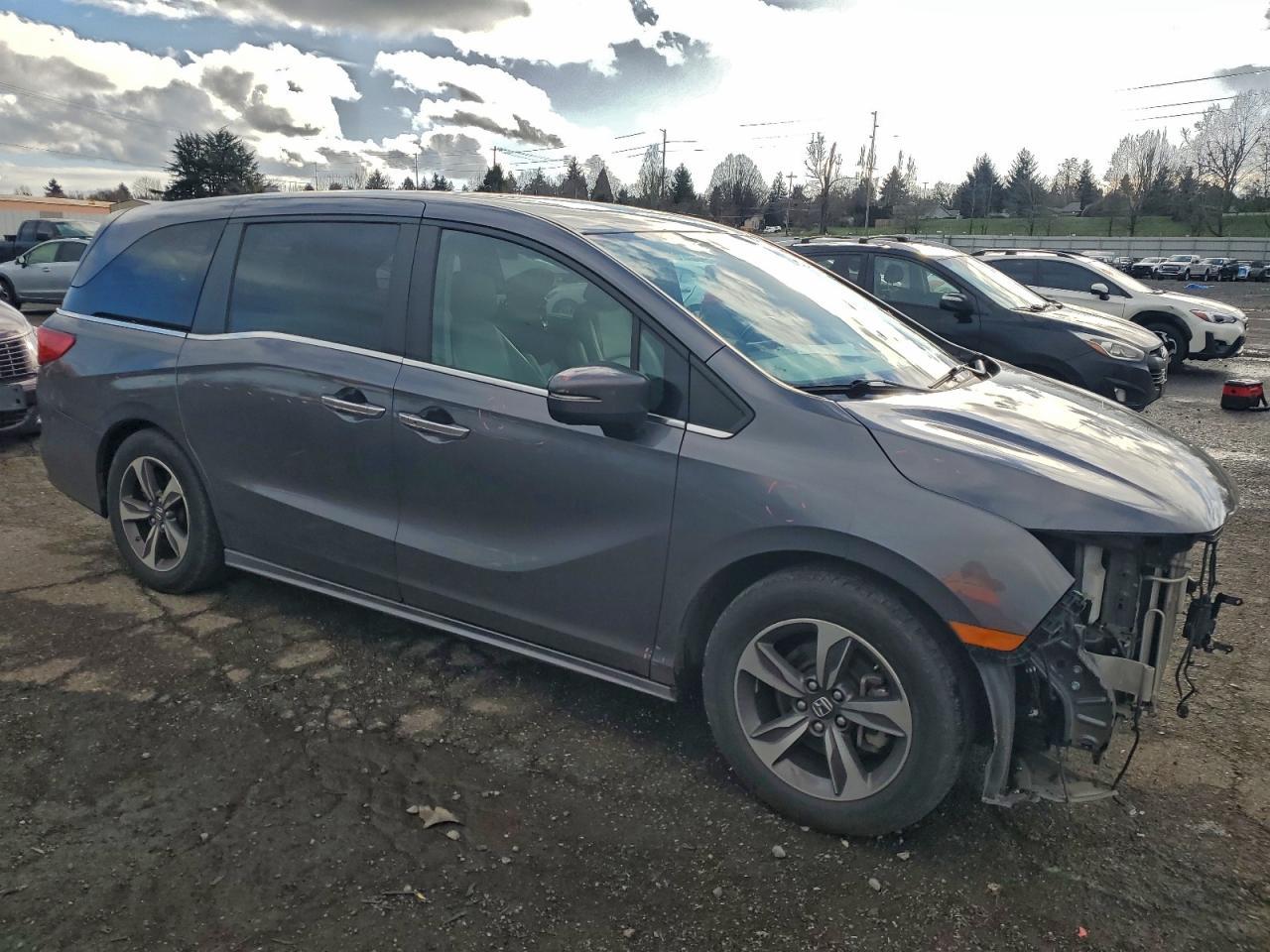 2018 Honda Odyssey Touring - Фото 4