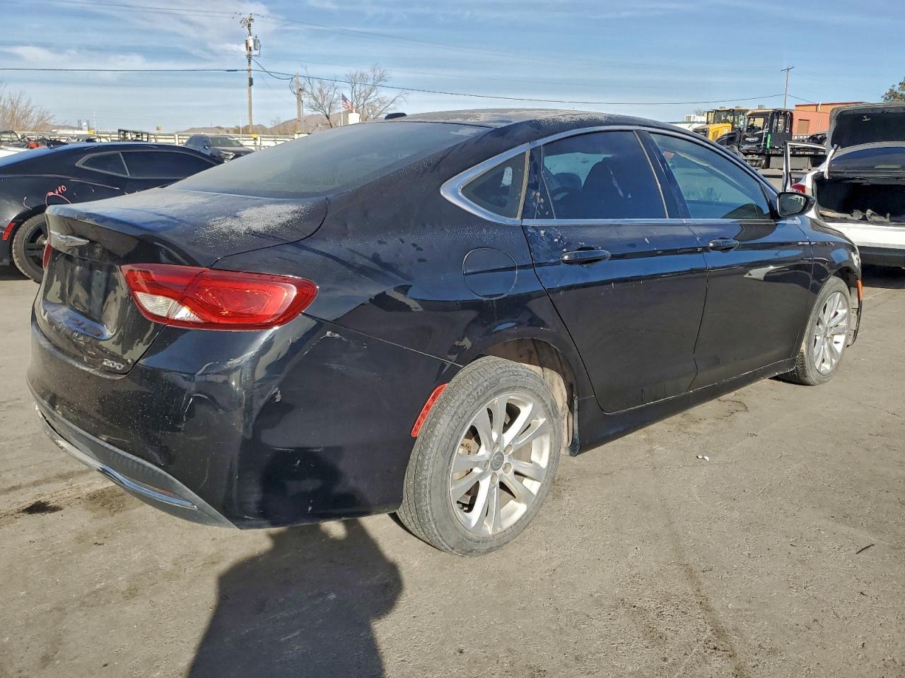 2016 Chrysler 200 Limited - Image 3