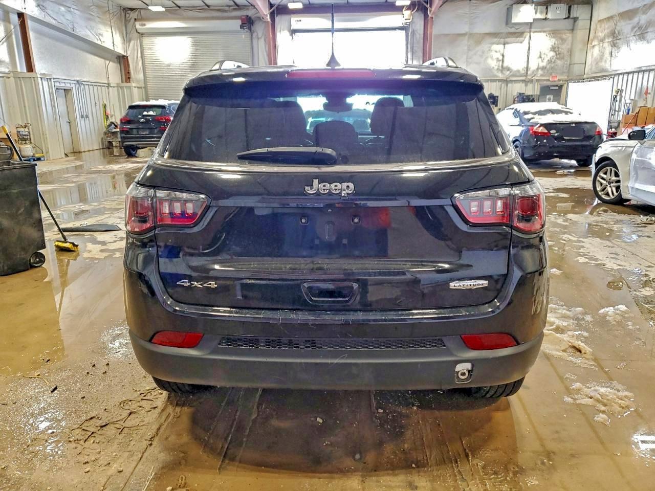 2024 Jeep Compass Latitude - Image 6