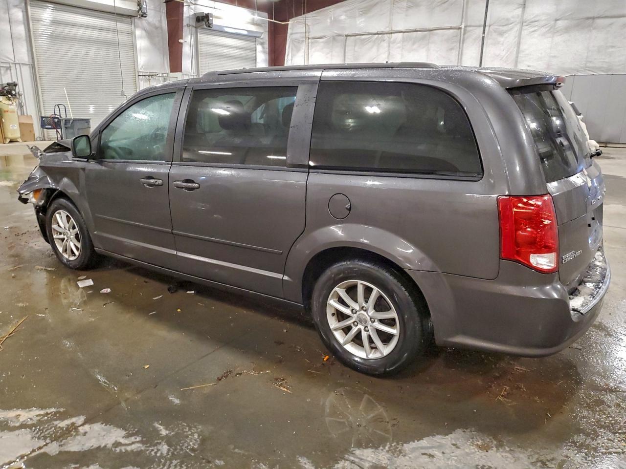 2016 Dodge Grand Caravan Sxt - Фото 2