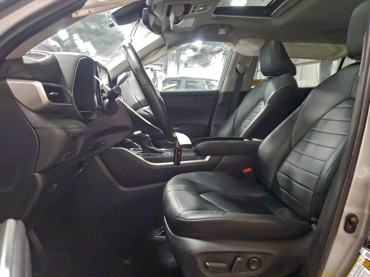 2021 Toyota Highlander Hybrid Xle - Image 7