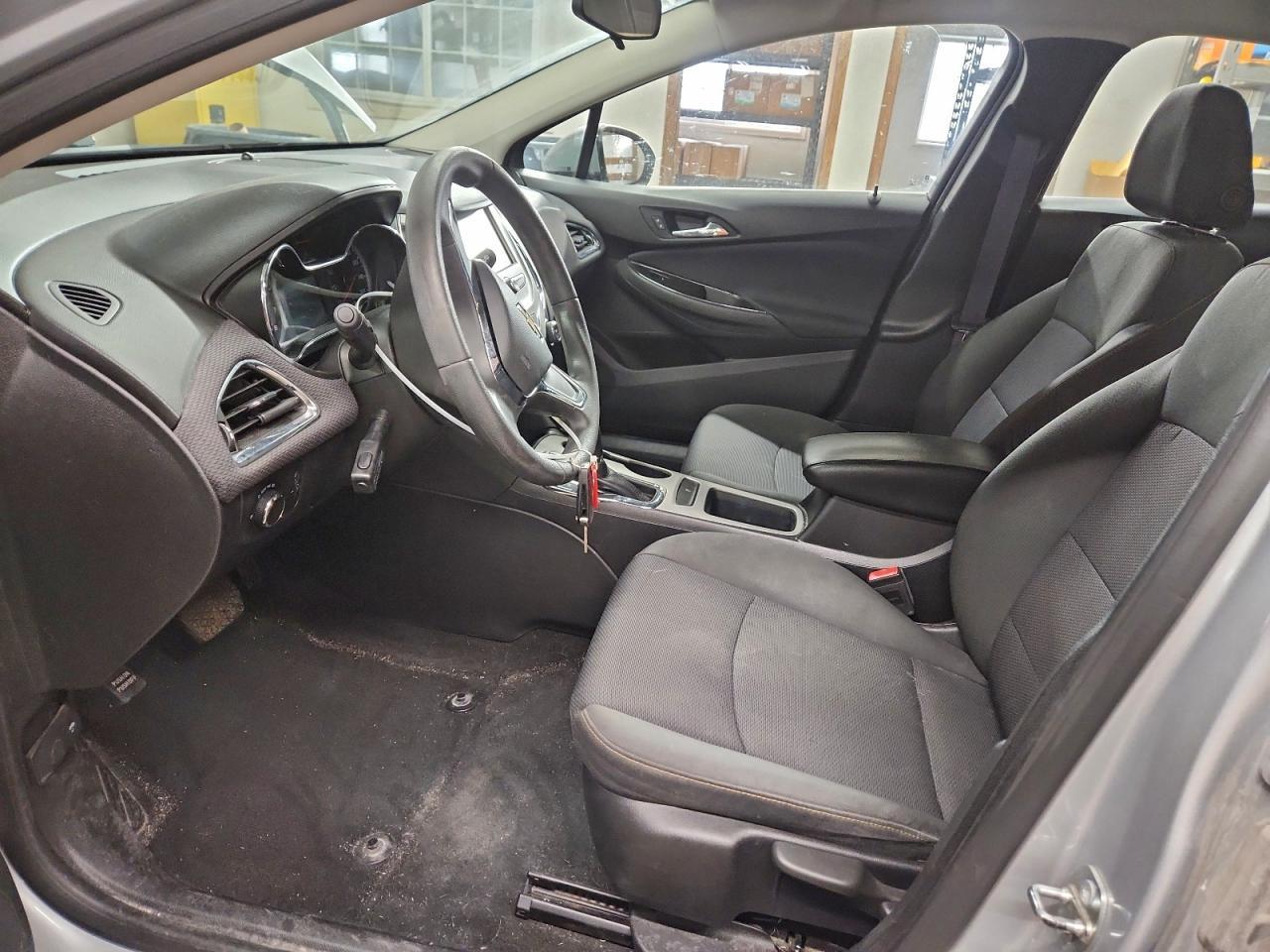 2017 Chevrolet Cruze Ls - Фото 7