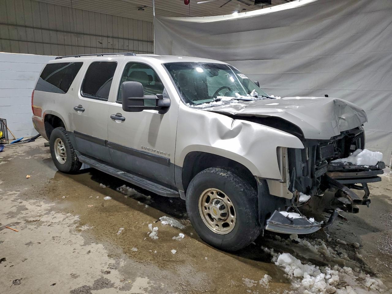 2007 Chevrolet Suburban K2500 - Image 4