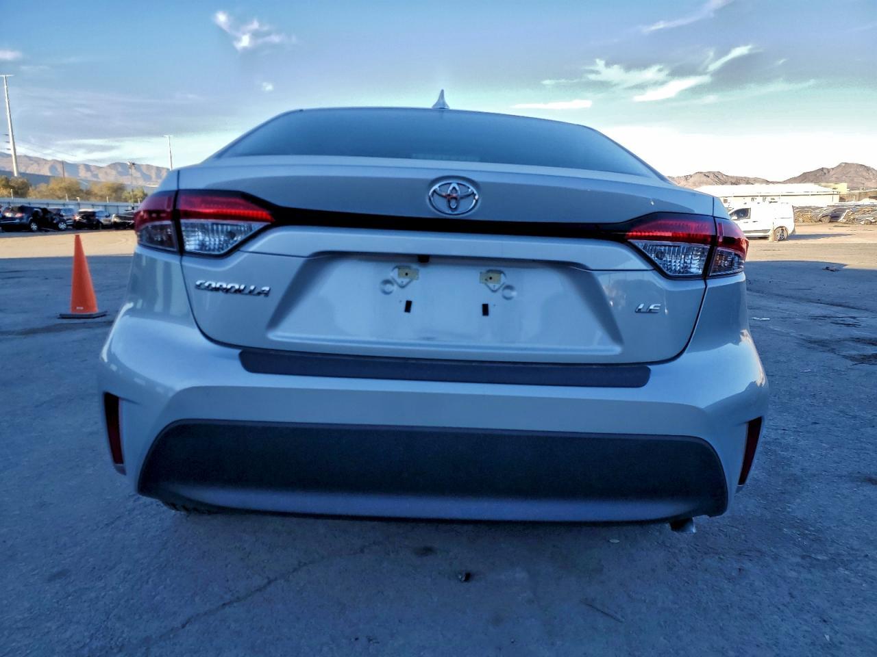 2024 Toyota Corolla Le - Image 6