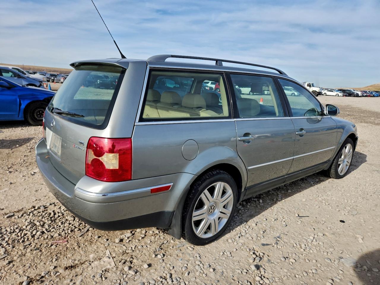 2005 Volkswagen Passat Glx 4Motion - Image 3