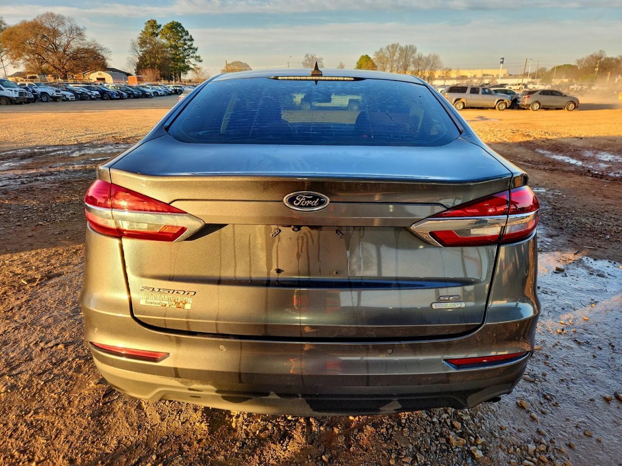 2020 Ford Fusion Se - Image 6