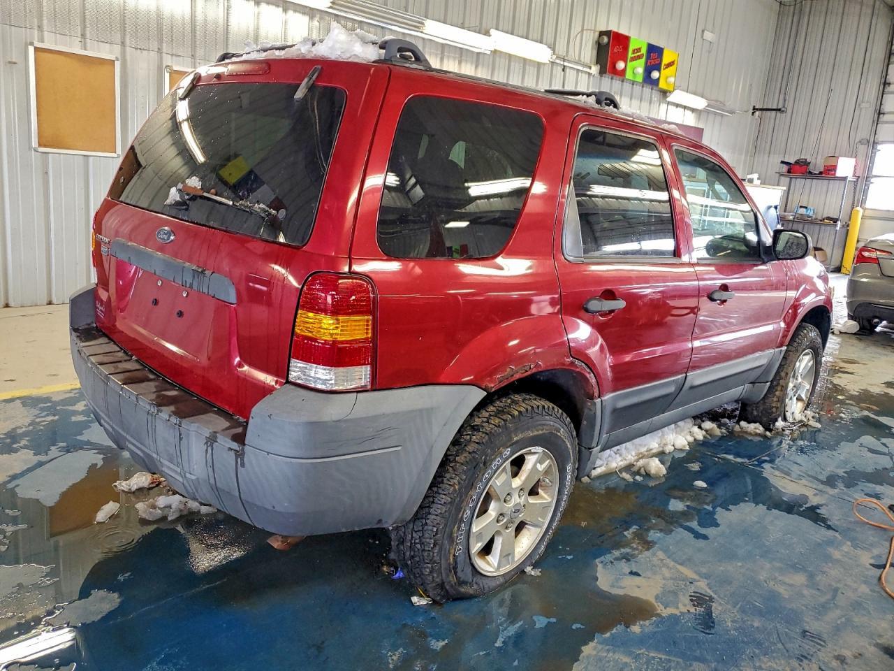 2007 Ford Escape - Фото 3