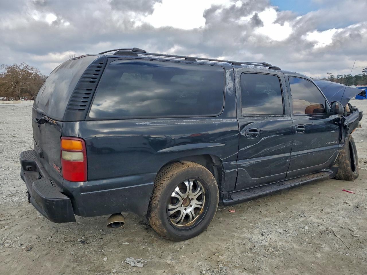 2002 GMC Denali Xl K1500 - Фото 3