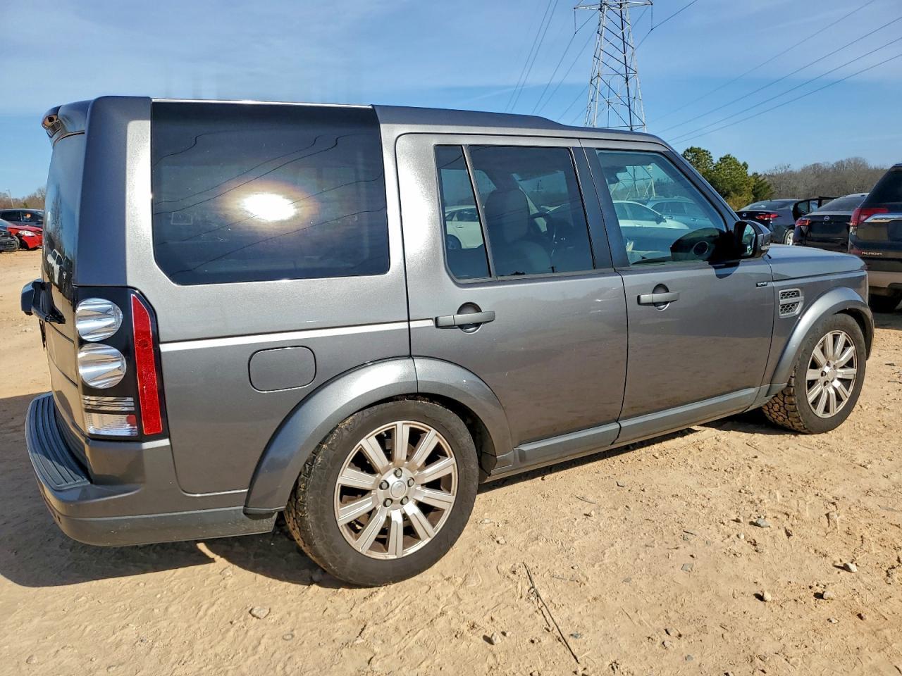 2014 Land Rover Lr4 - Image 3