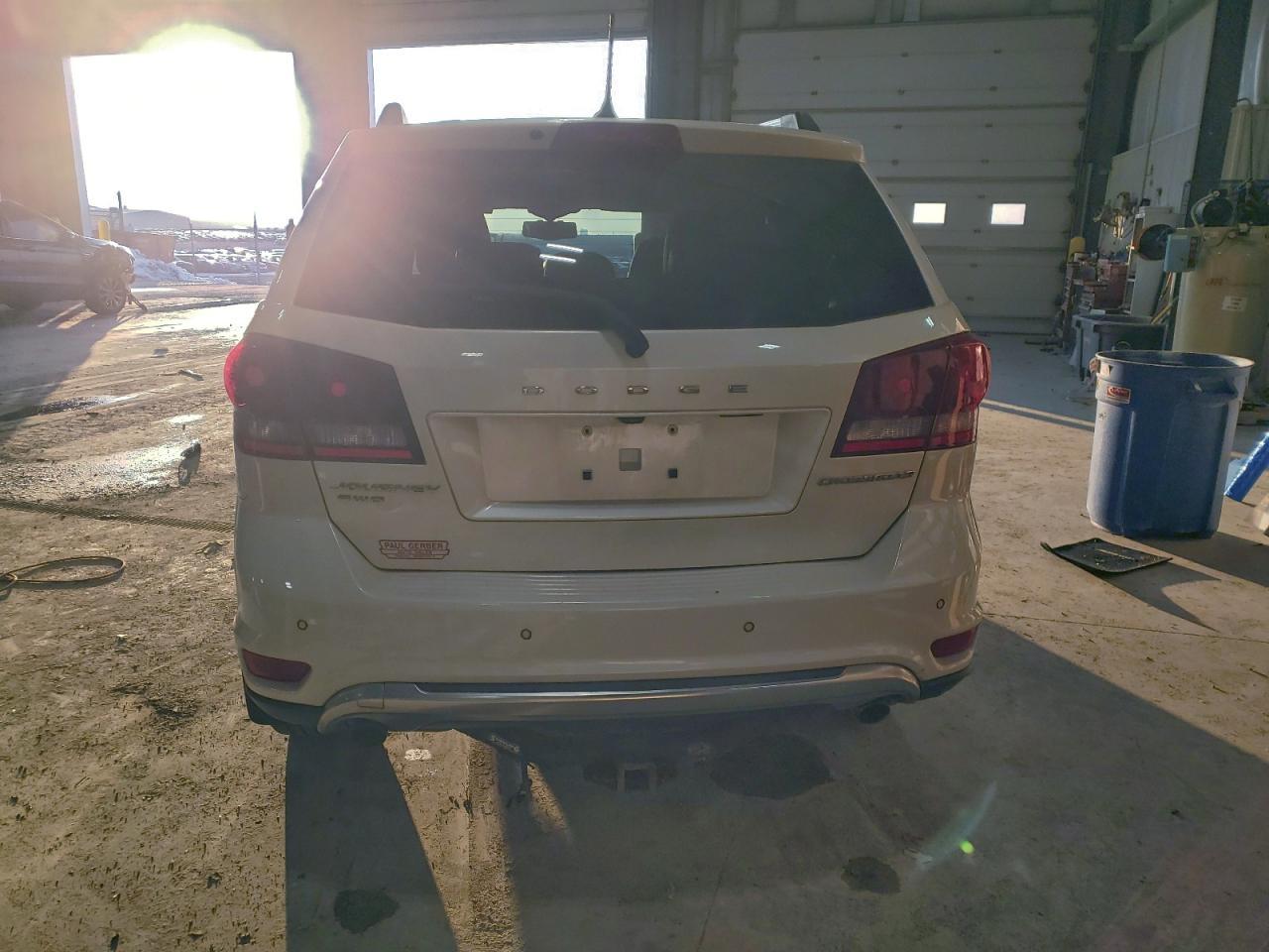 2017 Dodge Journey Crossroad - Image 6