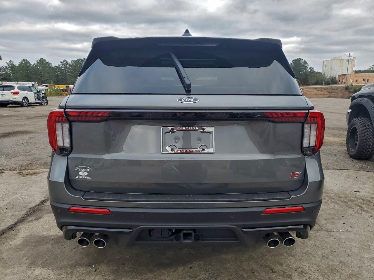 2025 Ford Explorer St - Фото 6