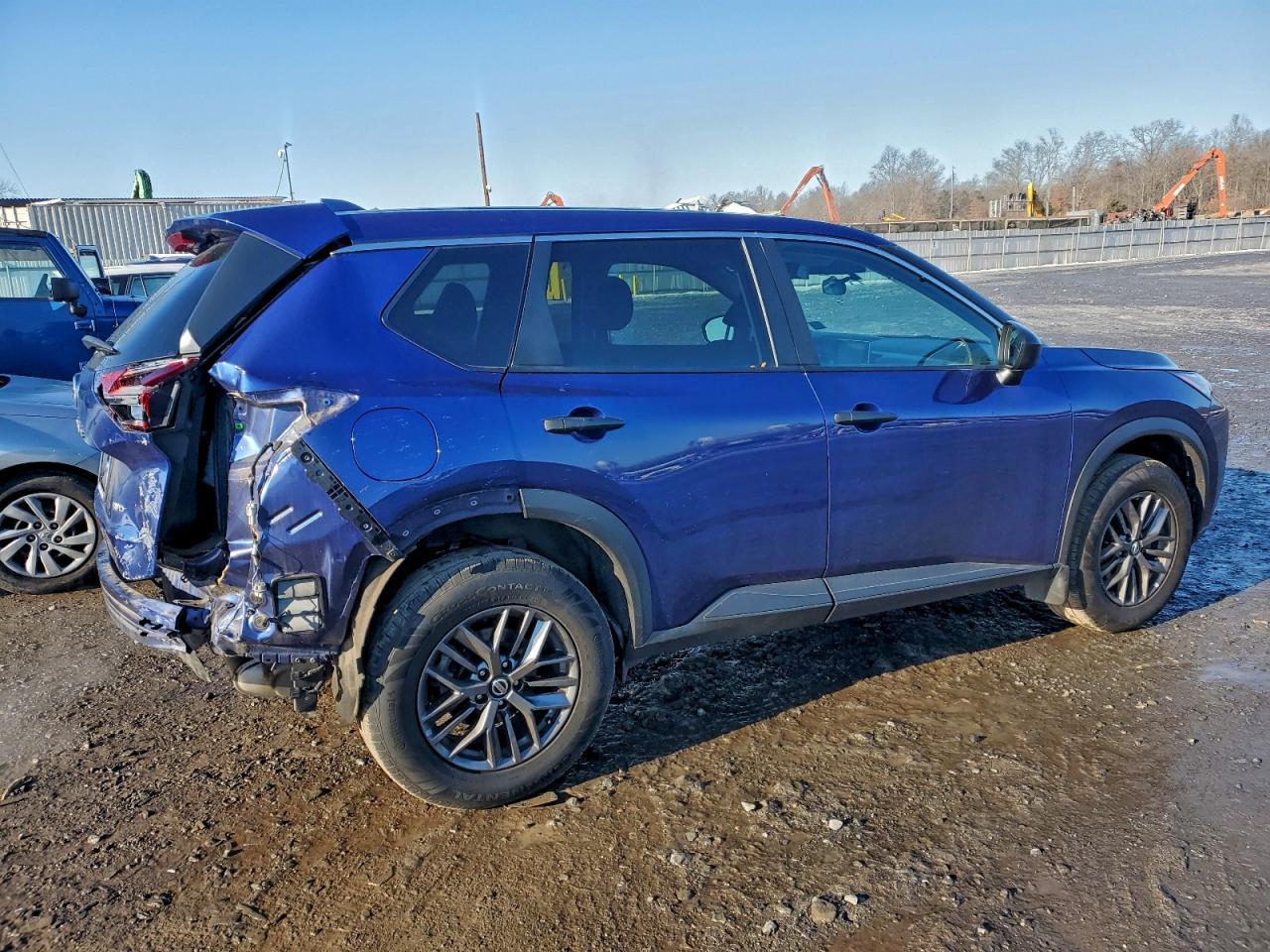 2021 Nissan Rogue S - Фото 3