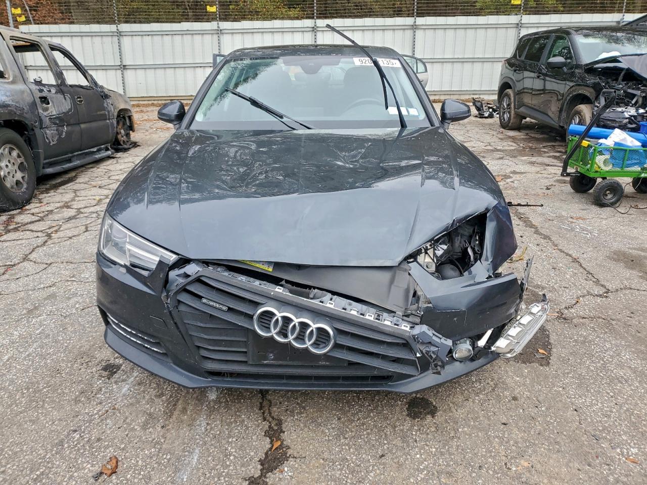 2017 Audi A4 Premium - Фото 5