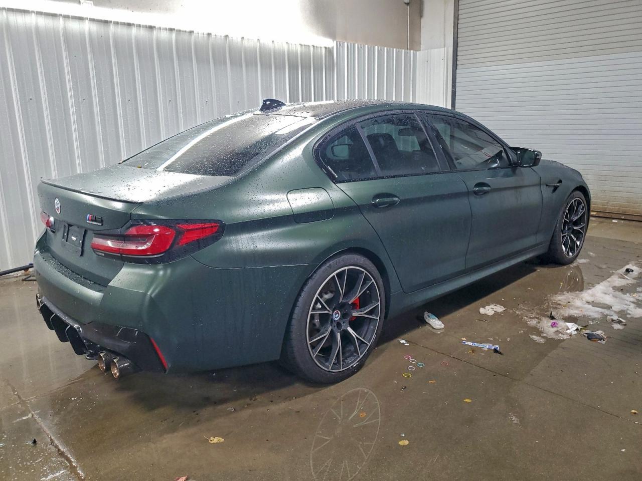 2023 BMW M5 - Фото 3