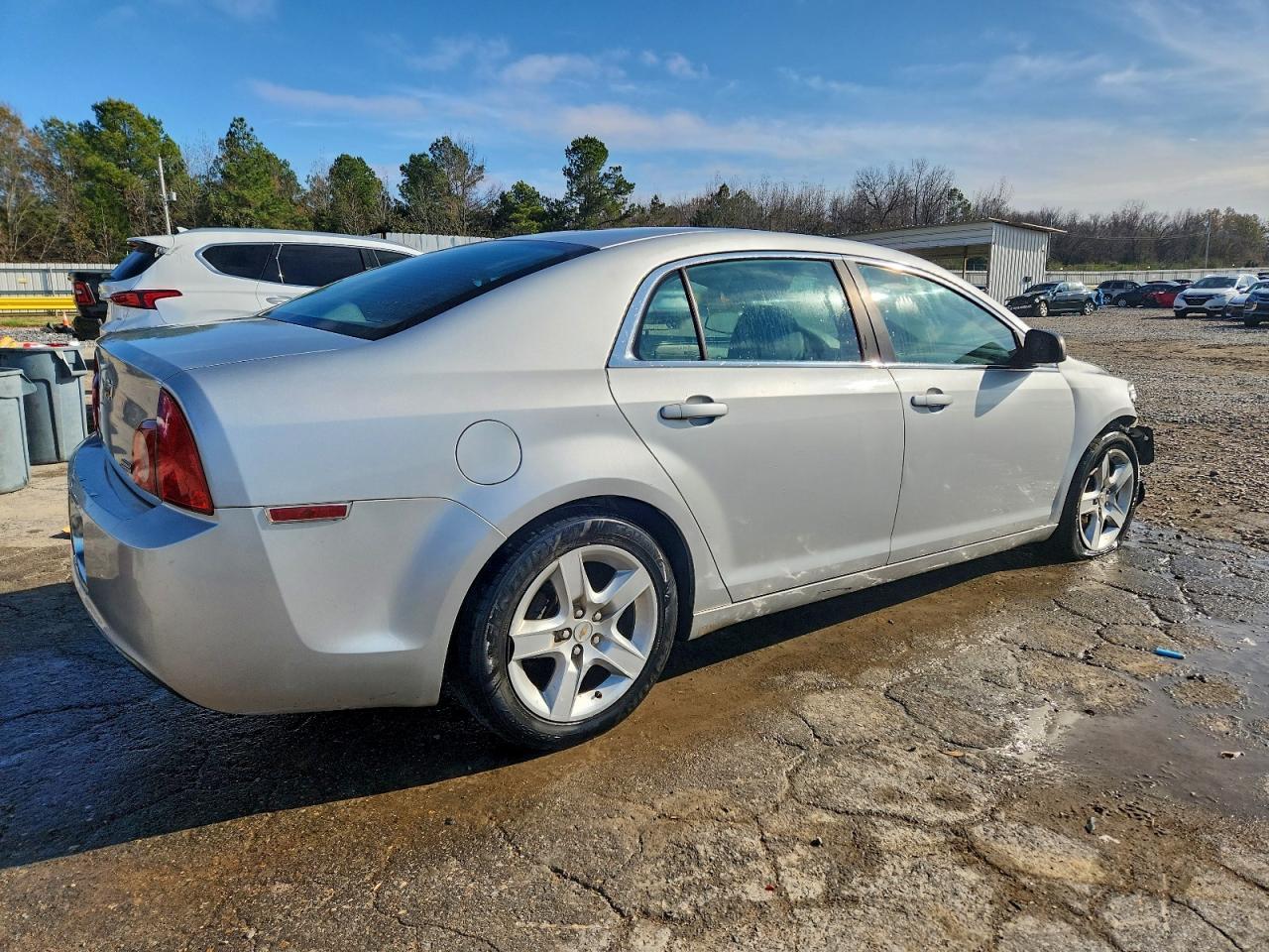 2010 Chevrolet Malibu Ls - Фото 3