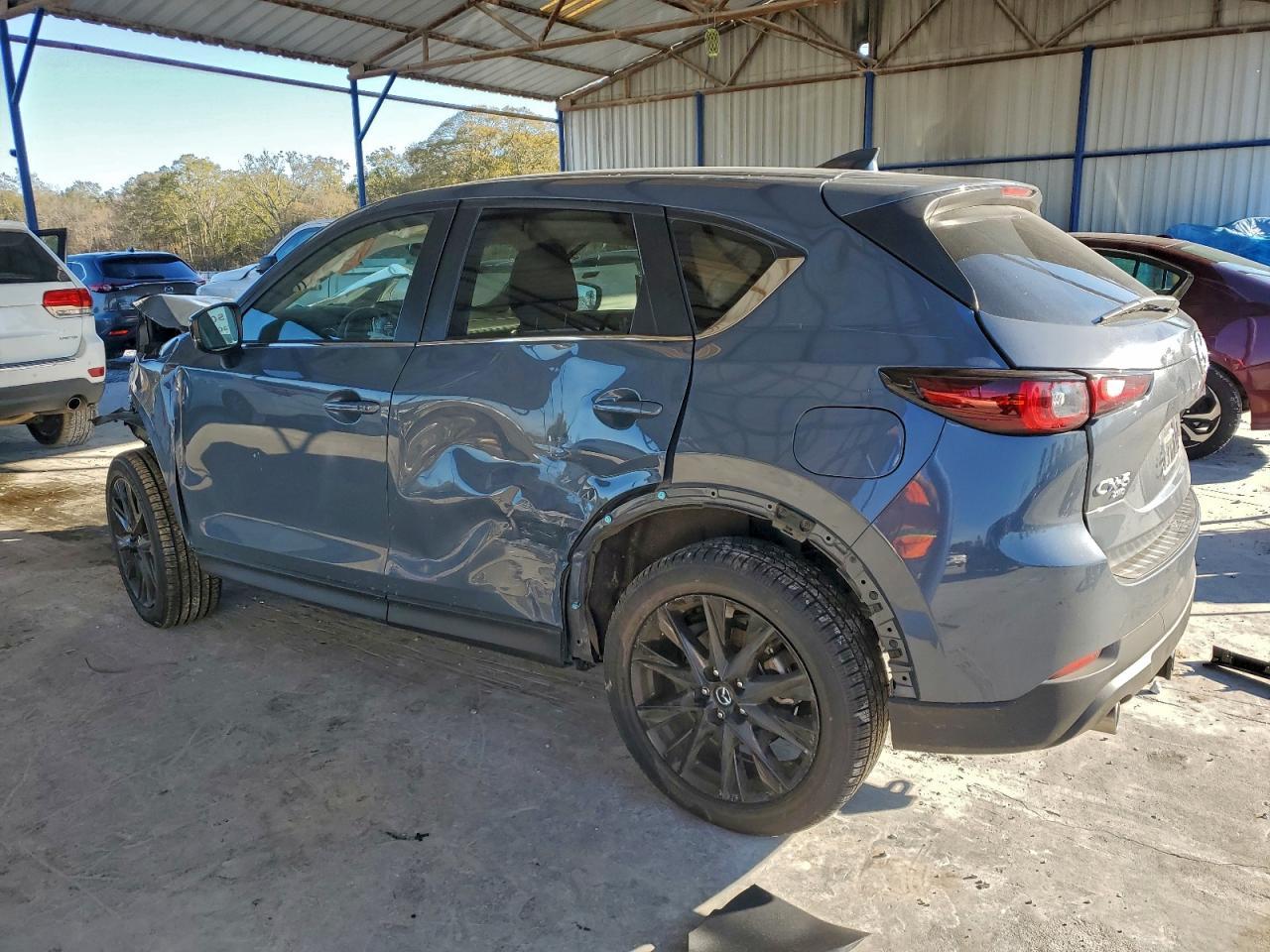 2022 Mazda Cx-5 Preferred - Image 2