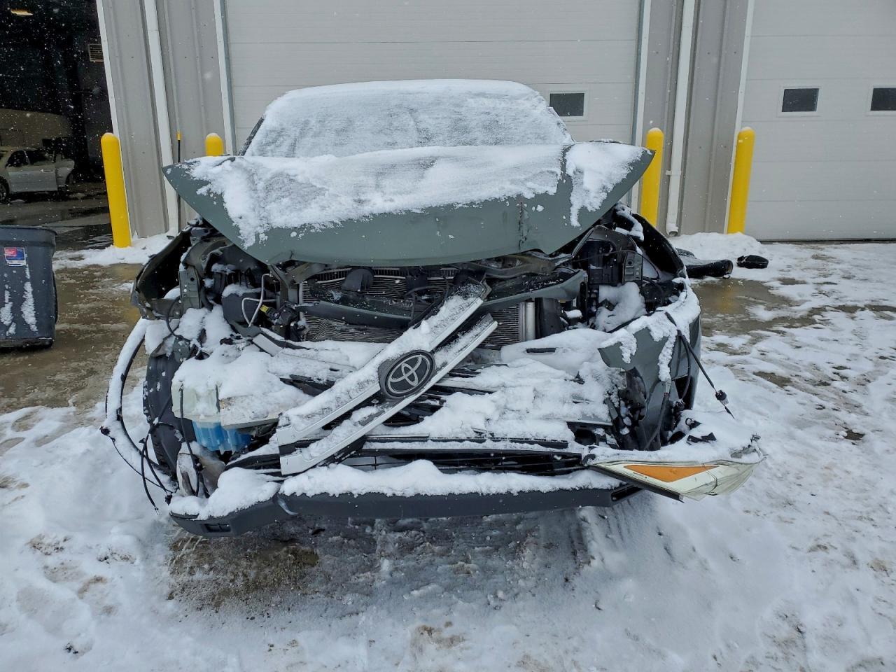 2018 Toyota Highlander Le - Image 5