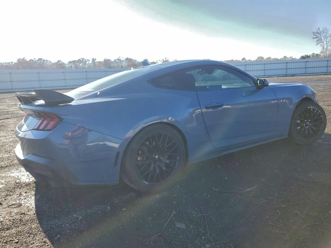 2024 Ford Mustang Gt - Image 3