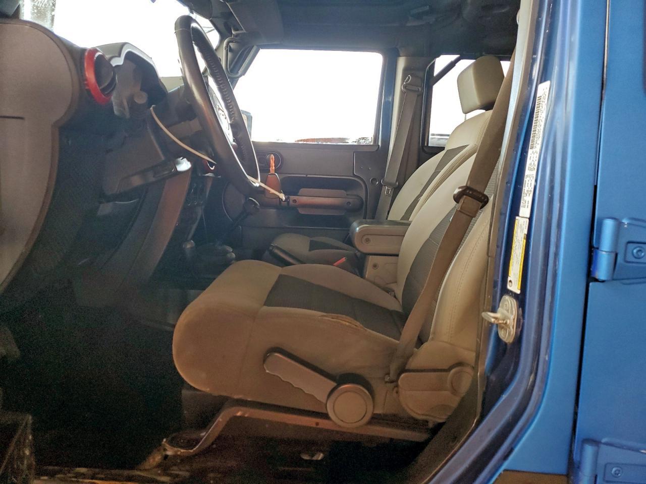 2010 Jeep Wrangler Unlimited Sport - Фото 7