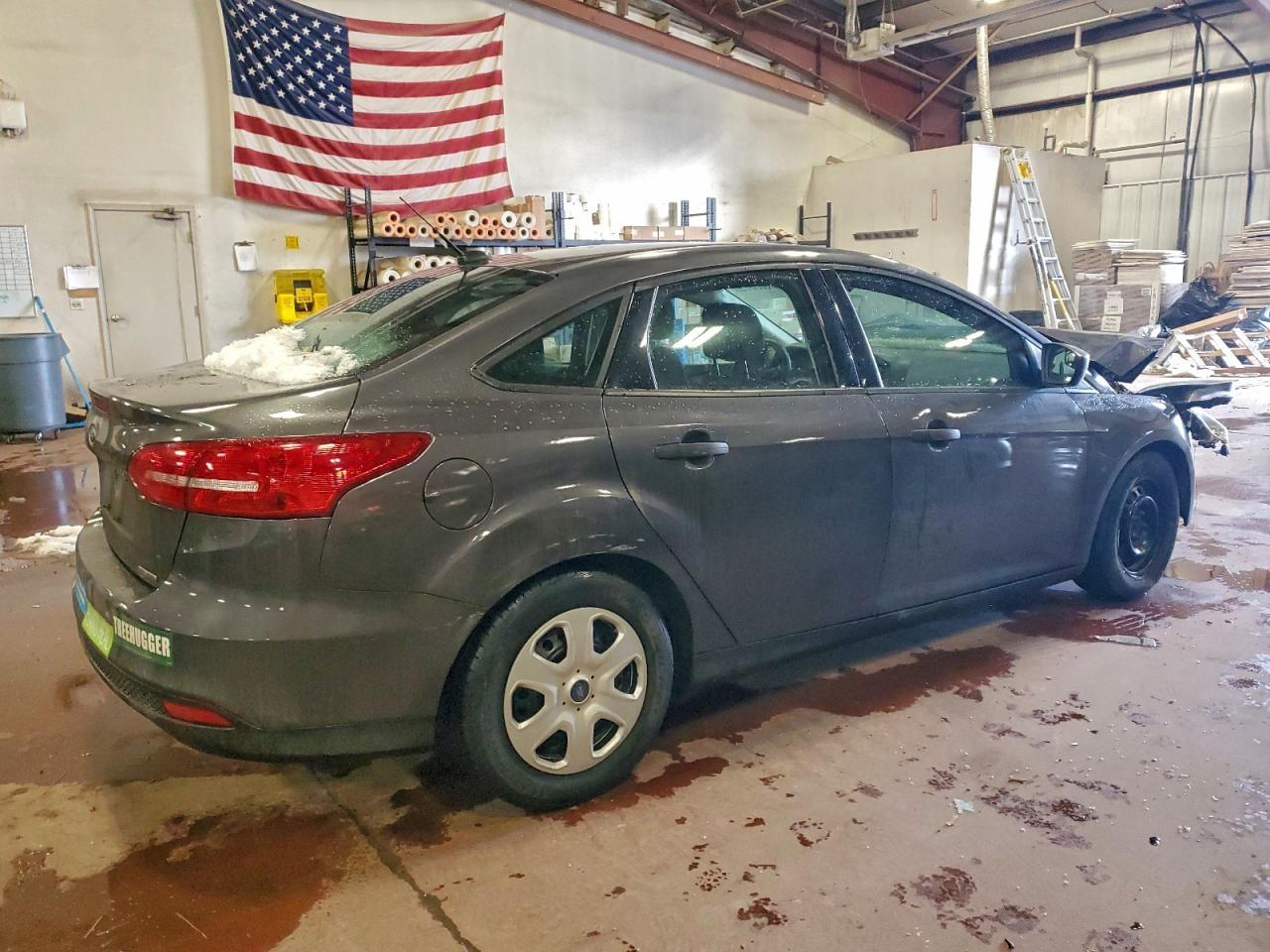 2015 Ford Focus S - Фото 3