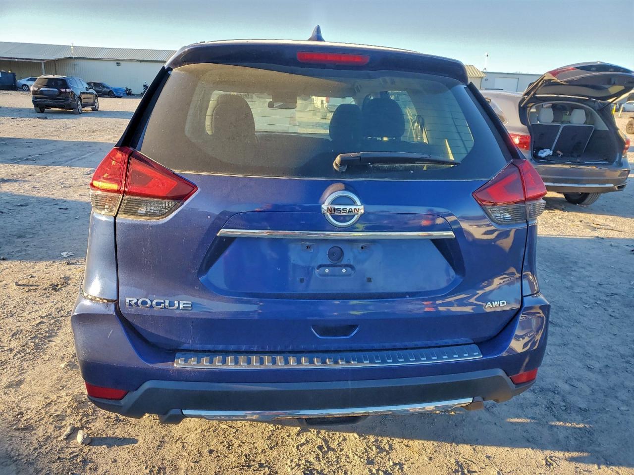 2017 Nissan Rogue - Фото 6