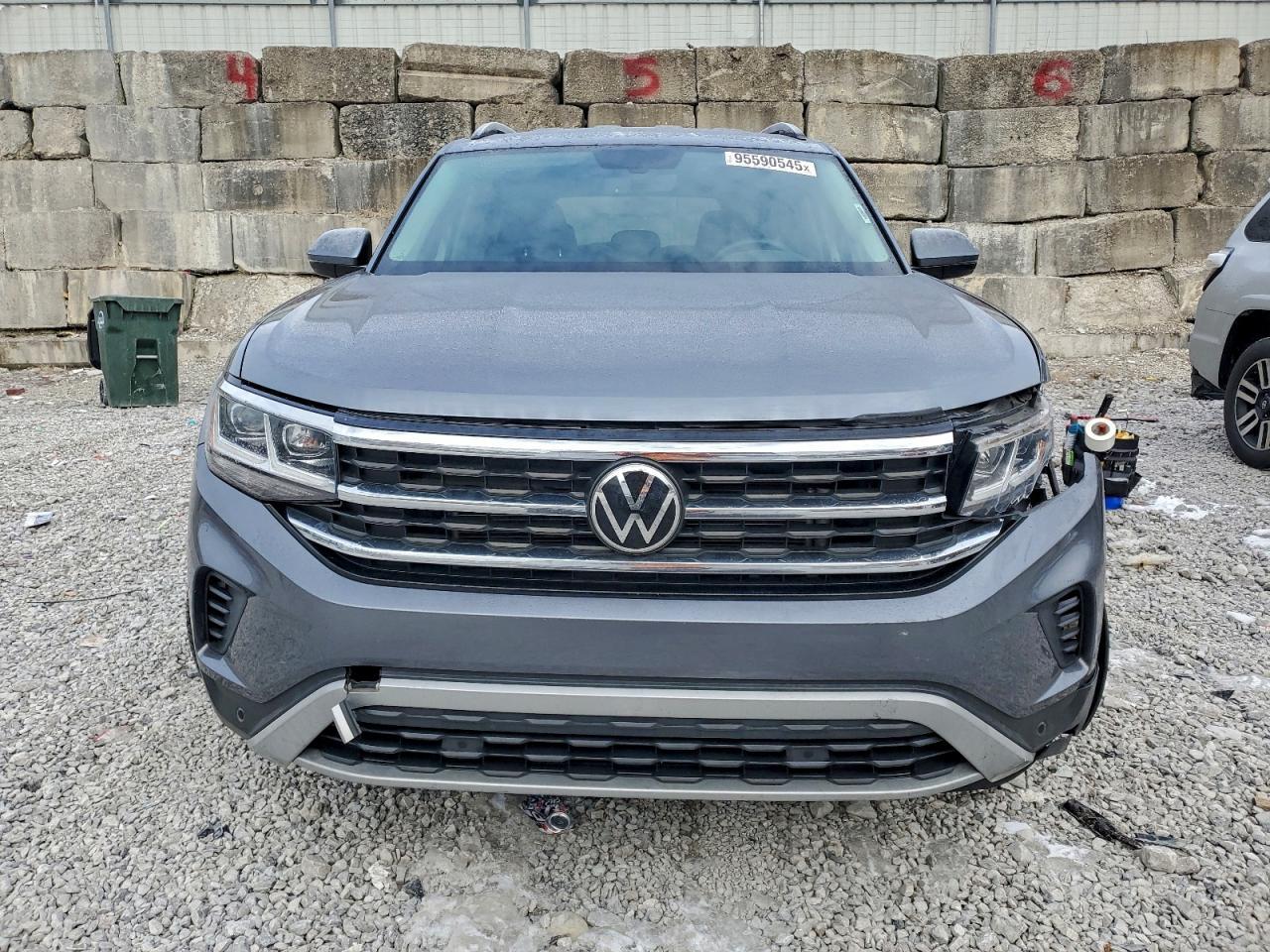 2022 Volkswagen Atlas Se - Image 5
