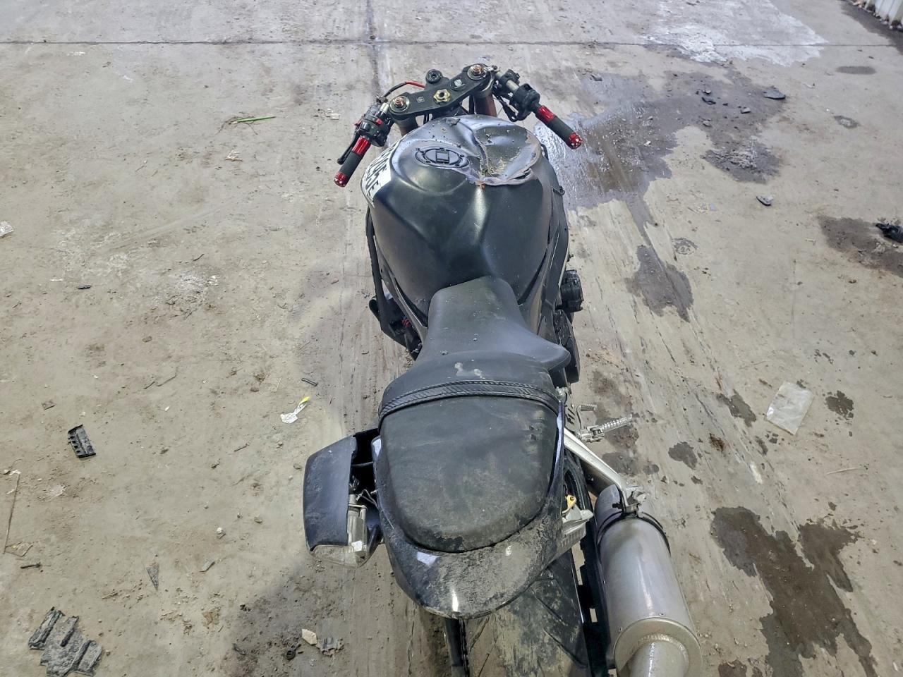 2006 Suzuki Gsx-R1000 - Фото 6