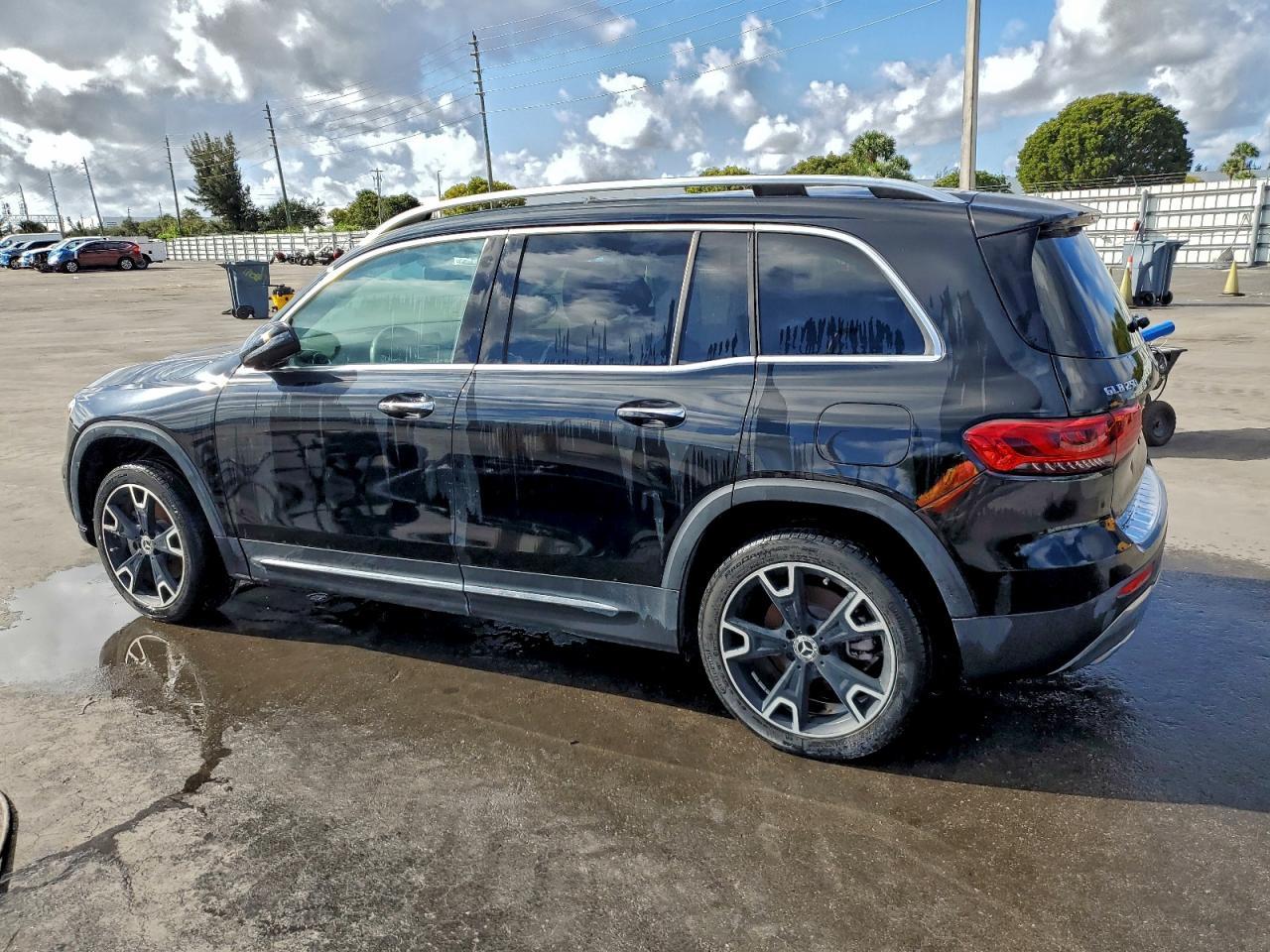 2023 Mercedes-Benz Glb 250 - Фото 2