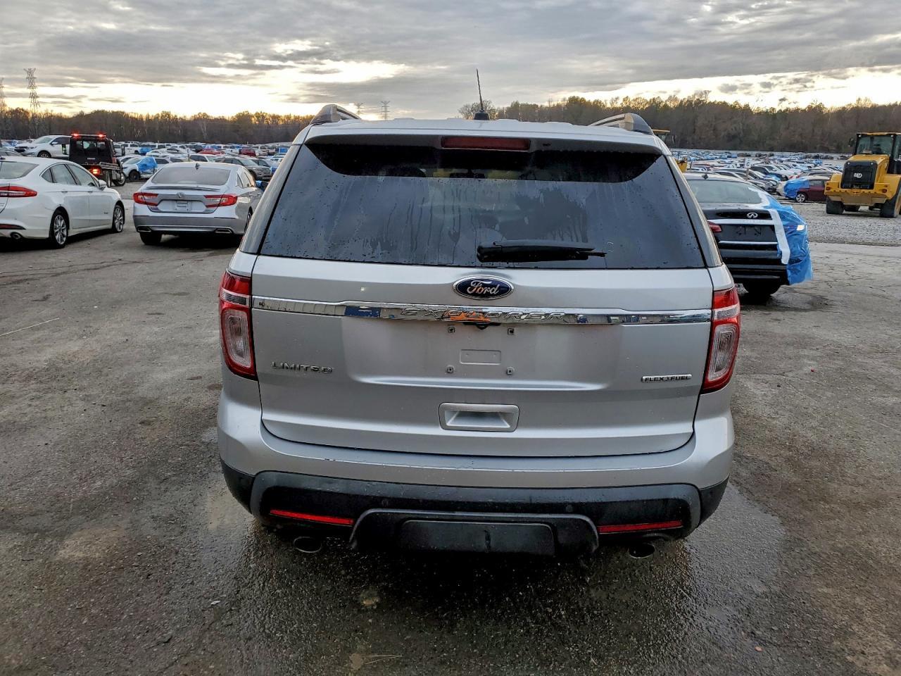 2013 Ford Explorer Limited - Image 6