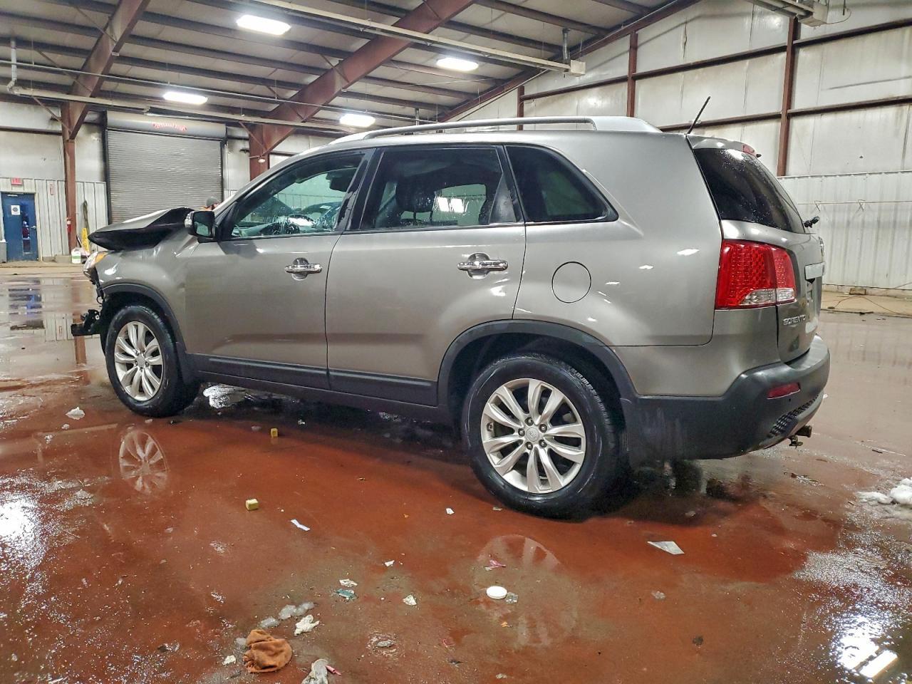 2011 Kia Sorento Base - Фото 2