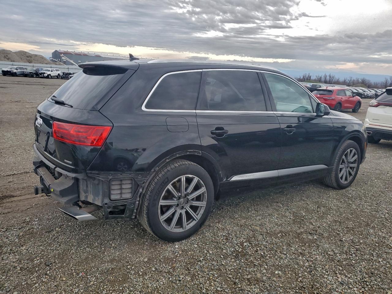 2018 Audi Q7 Premium - Image 3