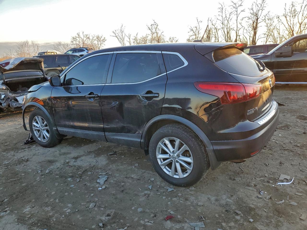 2017 Nissan Rogue Sport S - Image 2