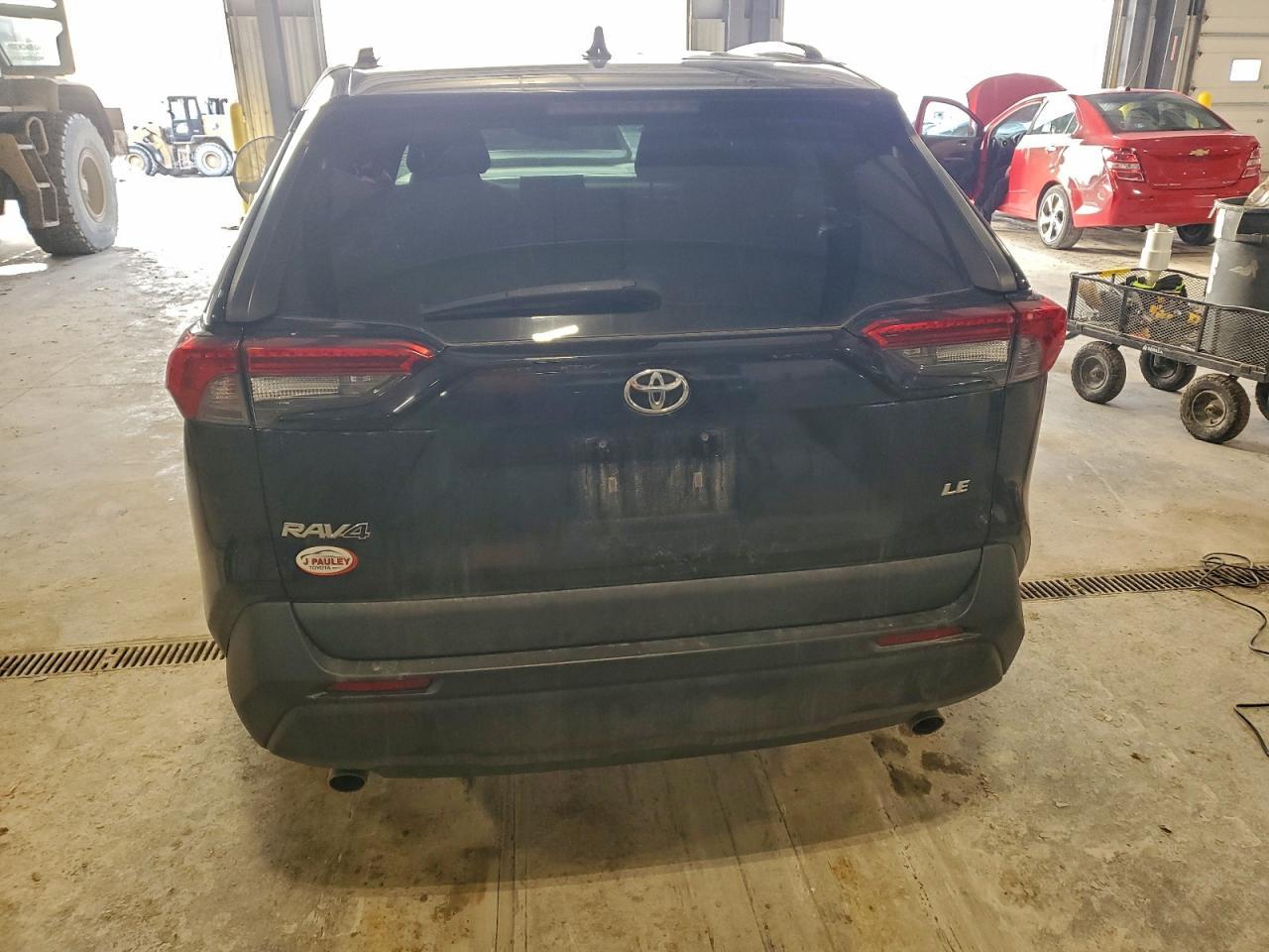 2021 Toyota Rav4 Le - Фото 6
