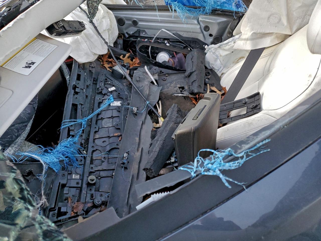 2022 Tesla Model 3 - Фото 7