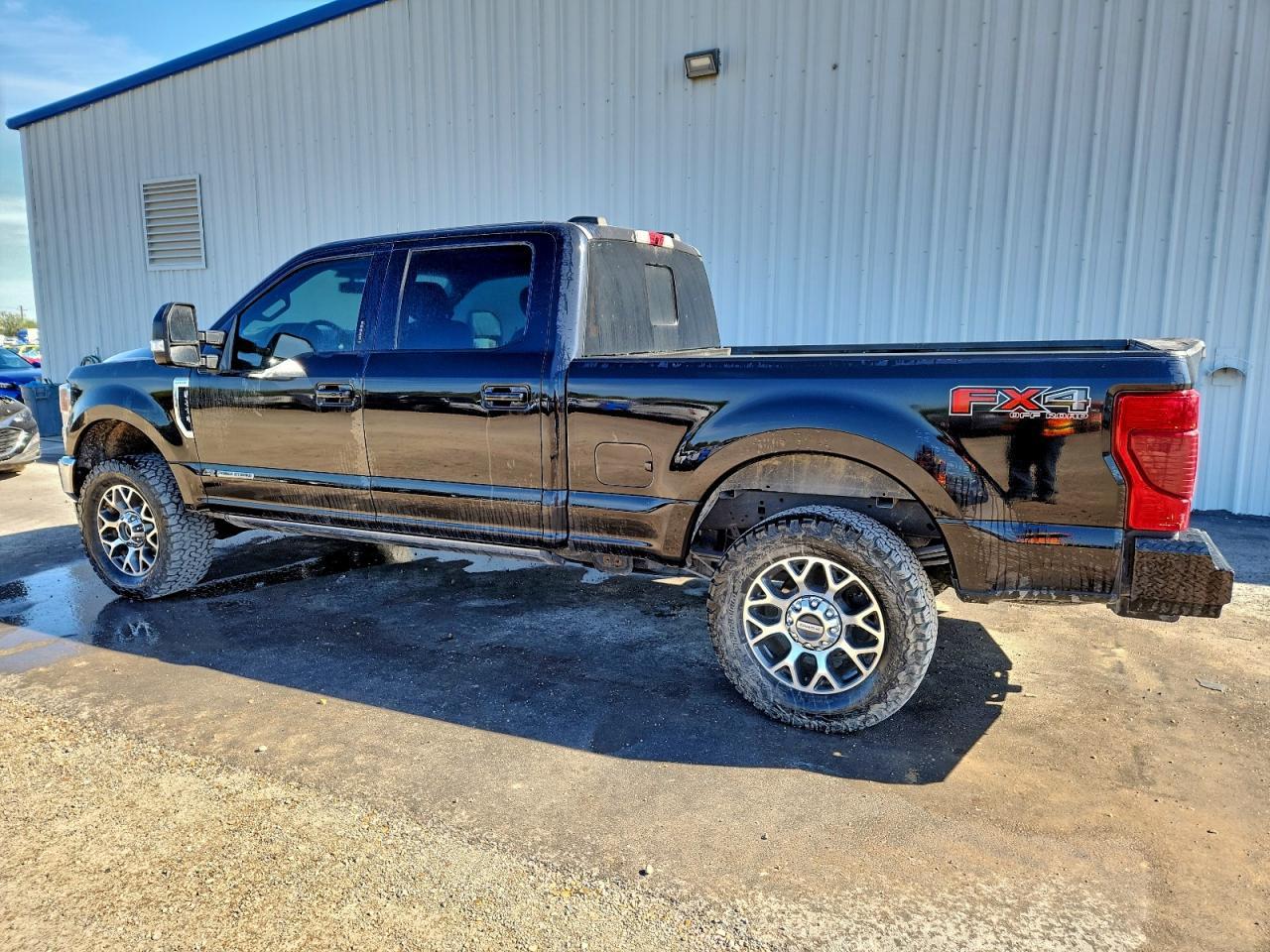 2021 Ford F250 Super Duty - Фото 2