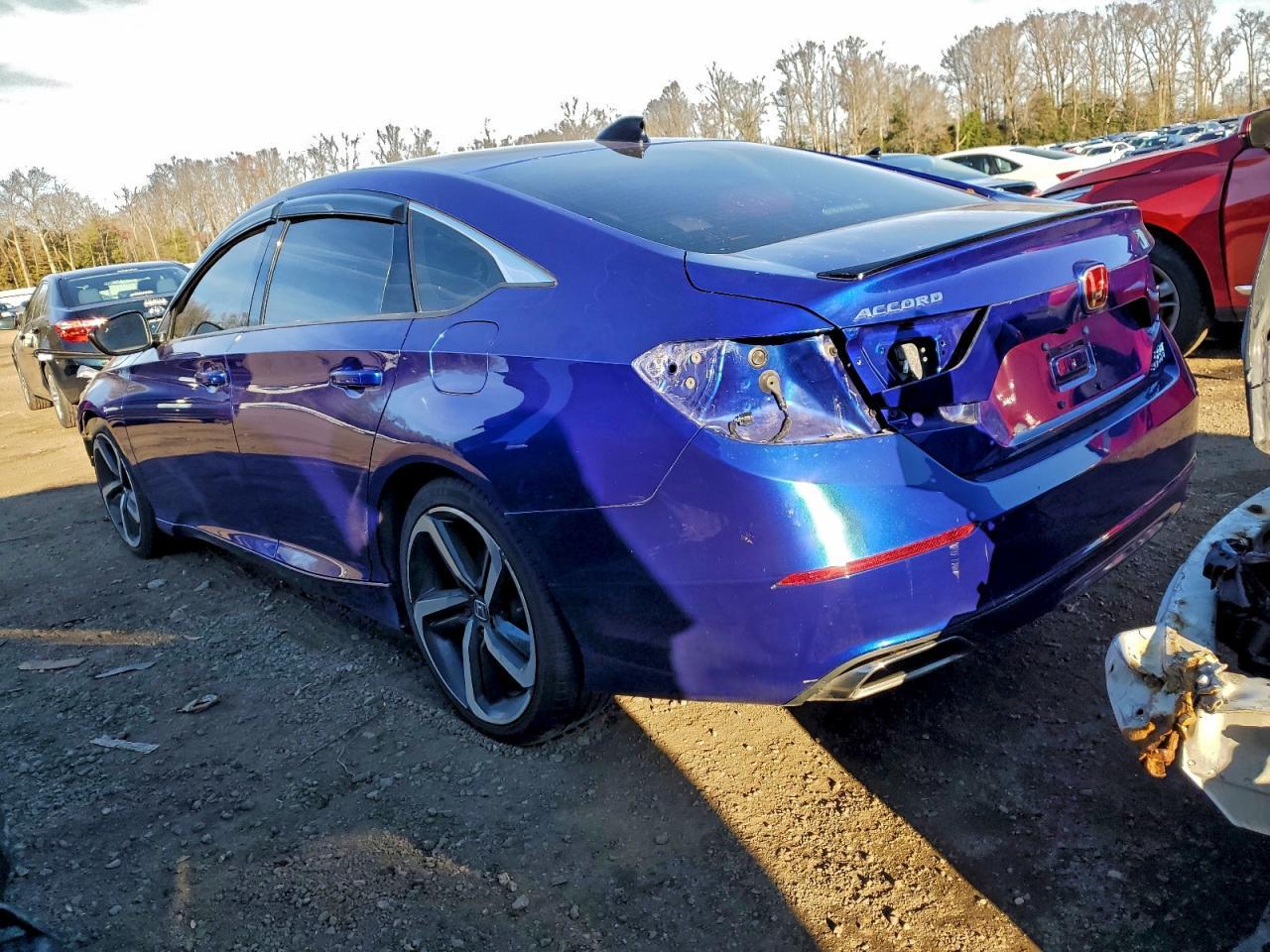 2022 Honda Accord Sport - Фото 2