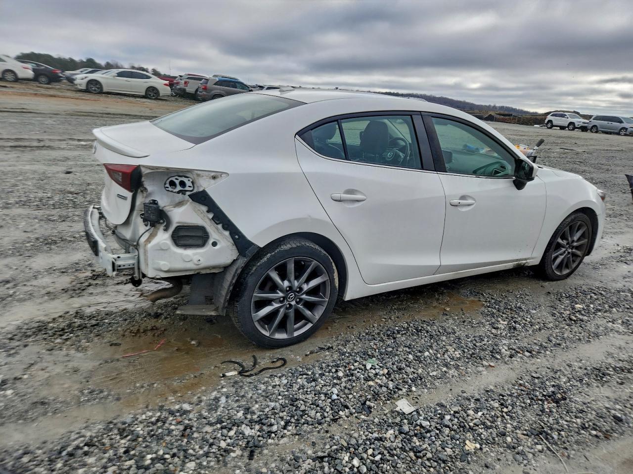 2018 Mazda 3 Touring - Image 3