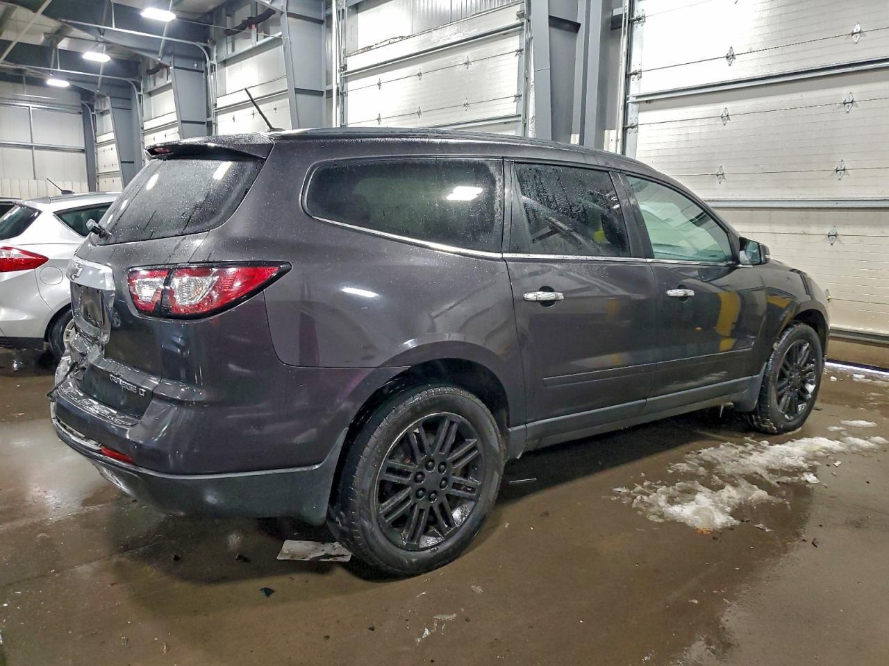 2015 Chevrolet Traverse Lt - Image 3