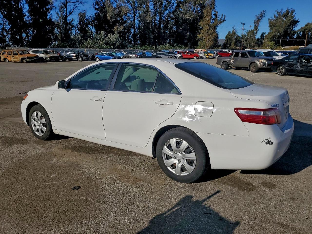 2007 Toyota Camry Ce - Image 2