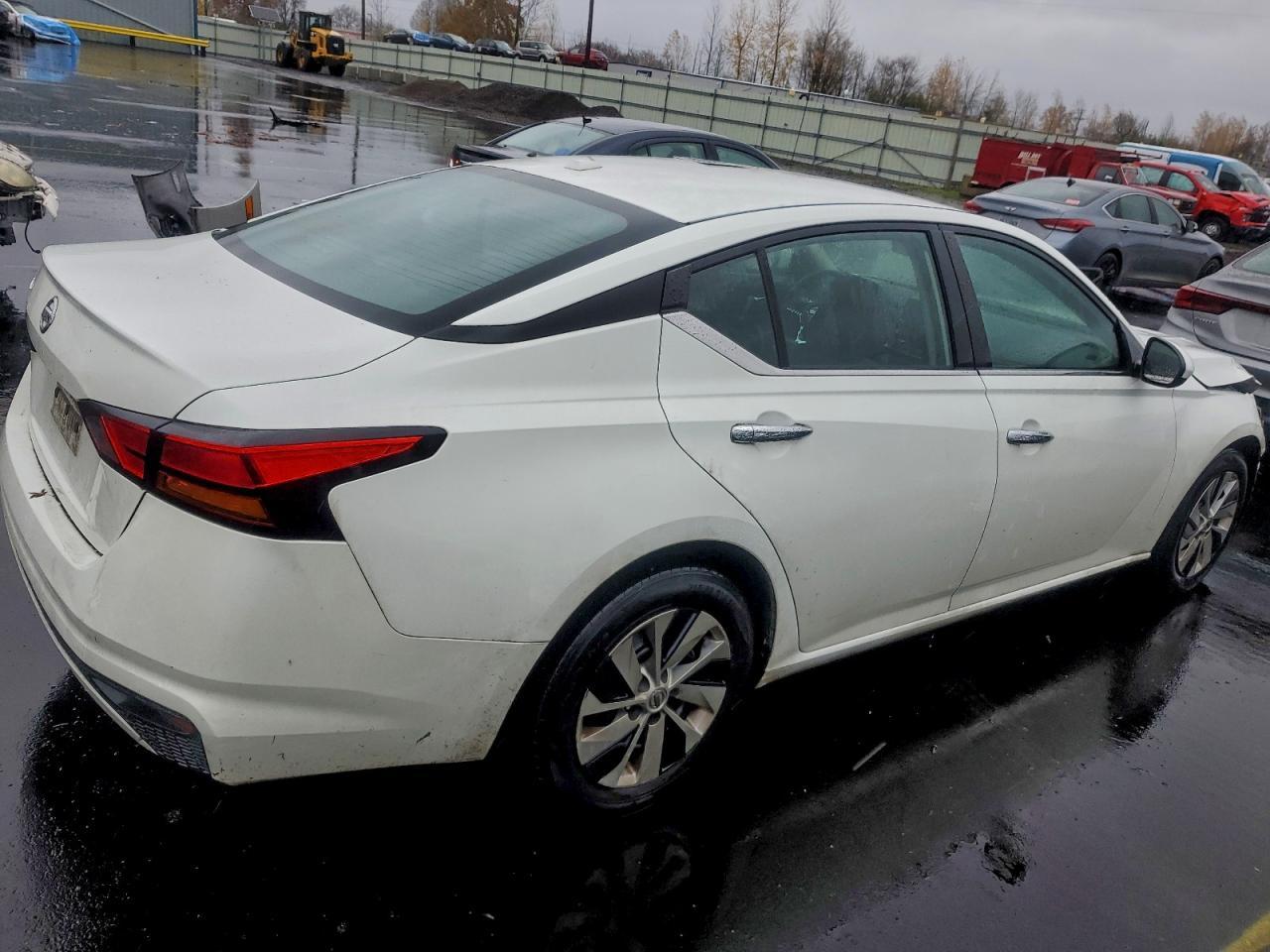 2019 Nissan Altima 2.5 S - Image 3