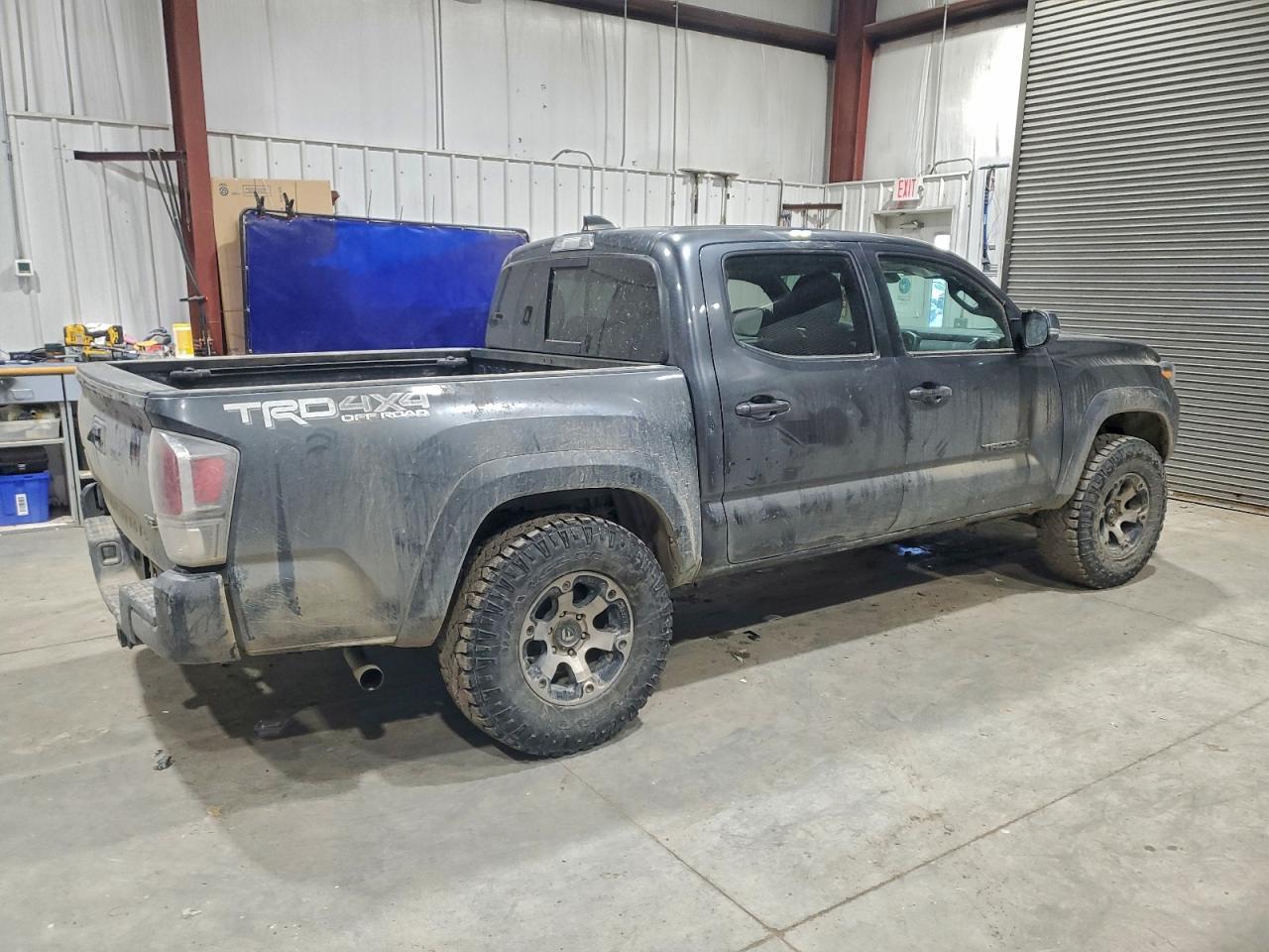 2021 Toyota Tacoma Double Cab - Фото 3