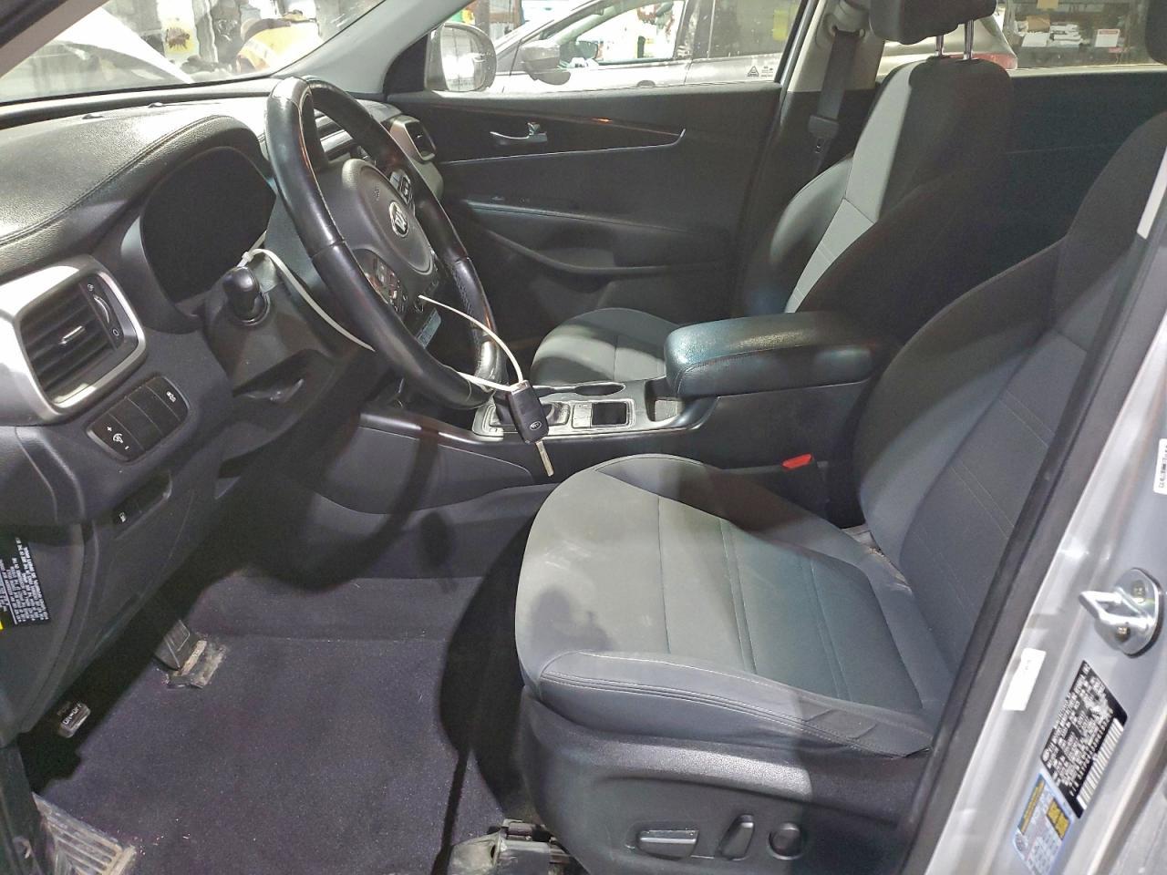 2017 Kia Sorento Lx - Image 7