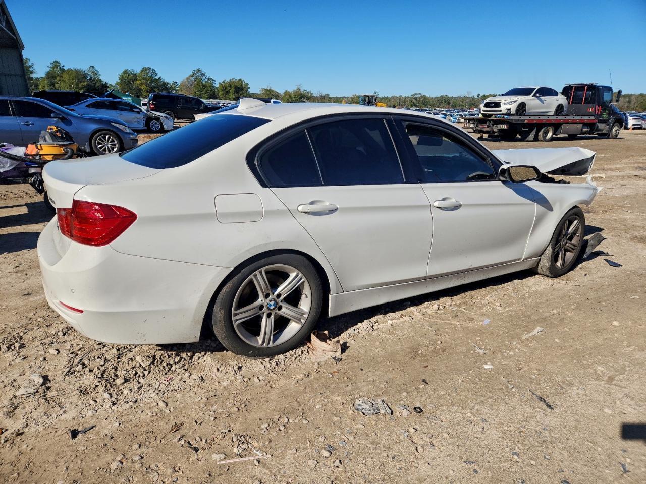 2015 BMW 328 I - Фото 3