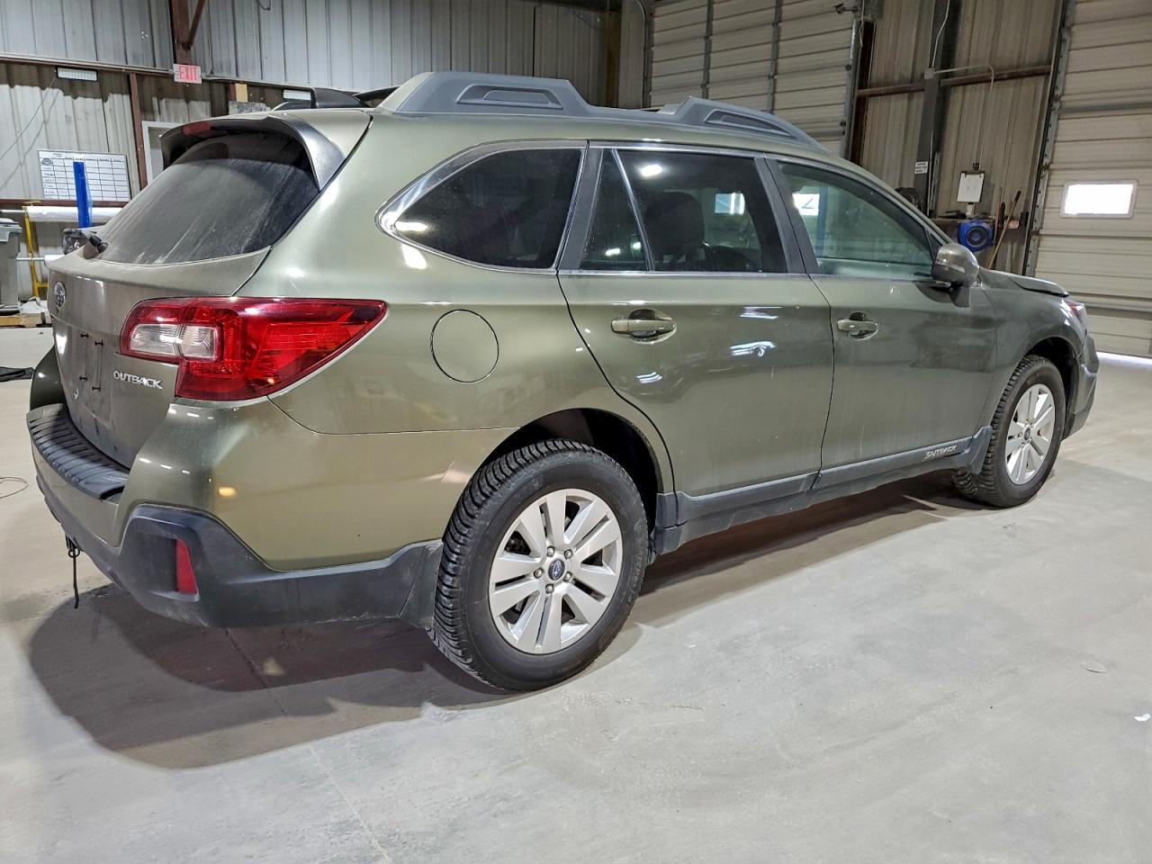 2018 Subaru Outback 2.5I Premium - Фото 3