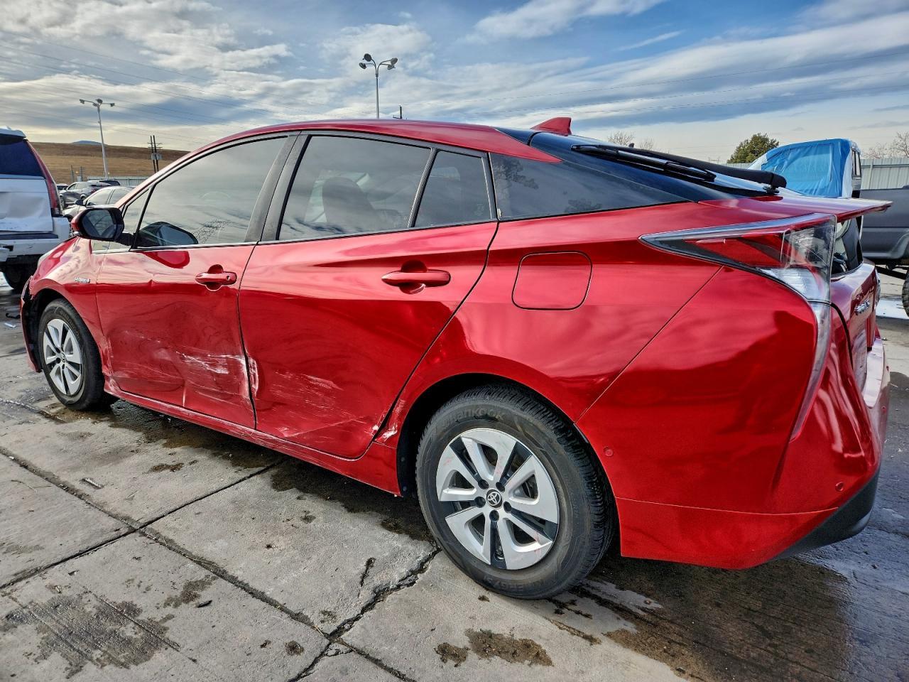 2018 Toyota Prius Two - Фото 2