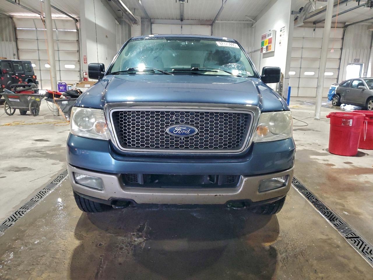 2005 Ford F150 Supercrew - Image 5