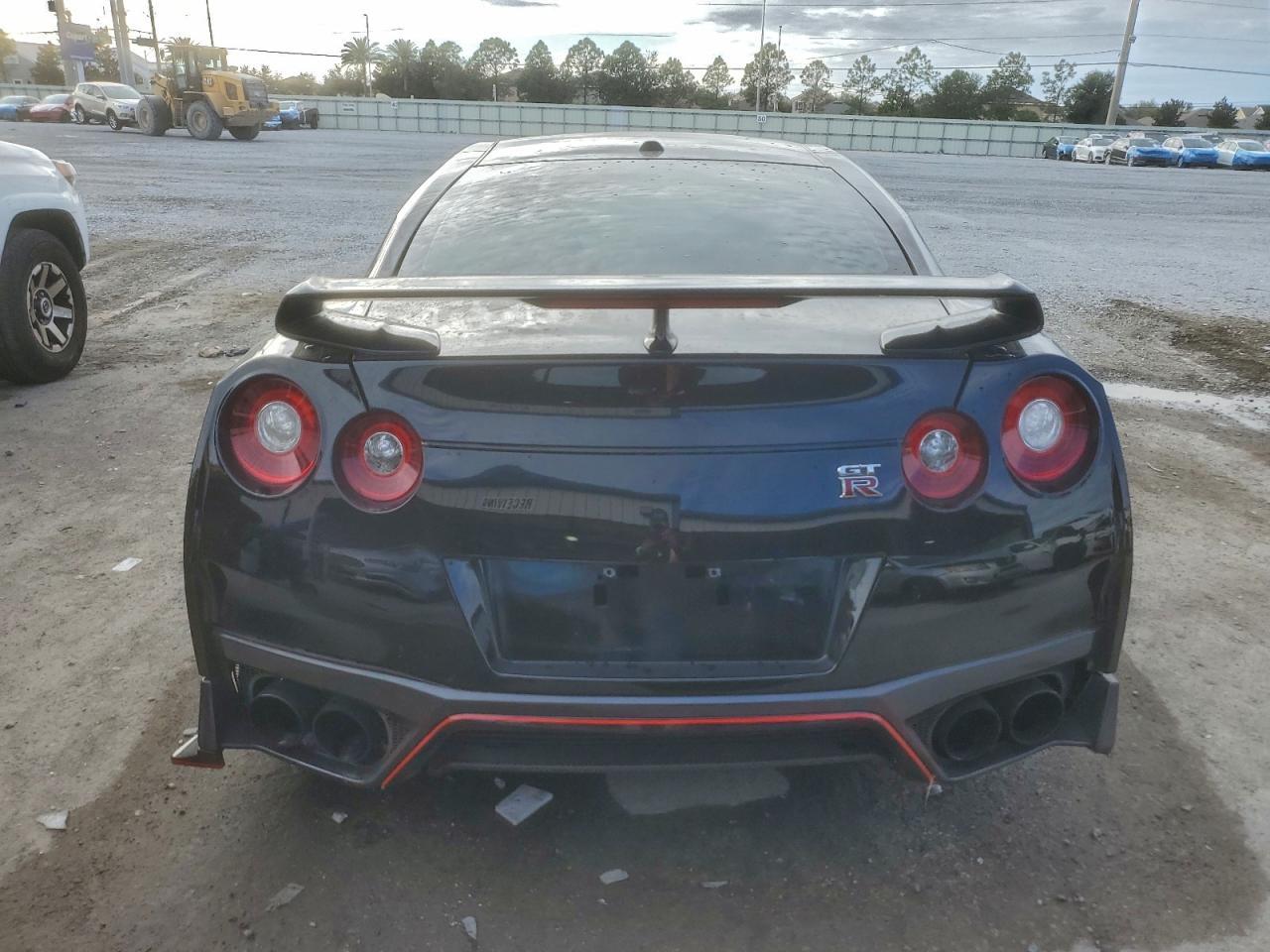 2013 Nissan Gt-R Premium - Фото 6