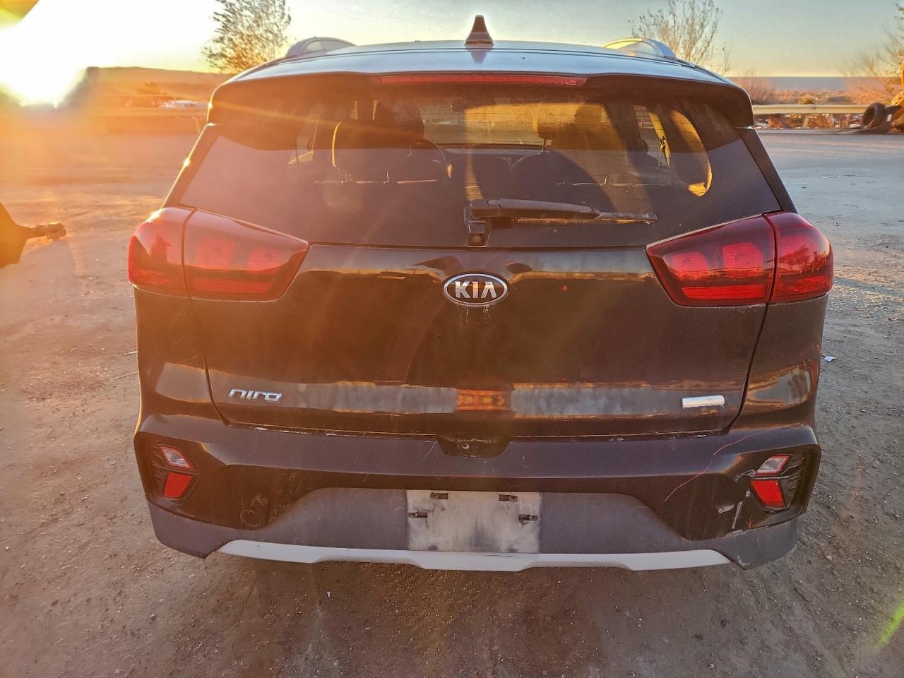 2020 Kia Niro Lxs - Image 6