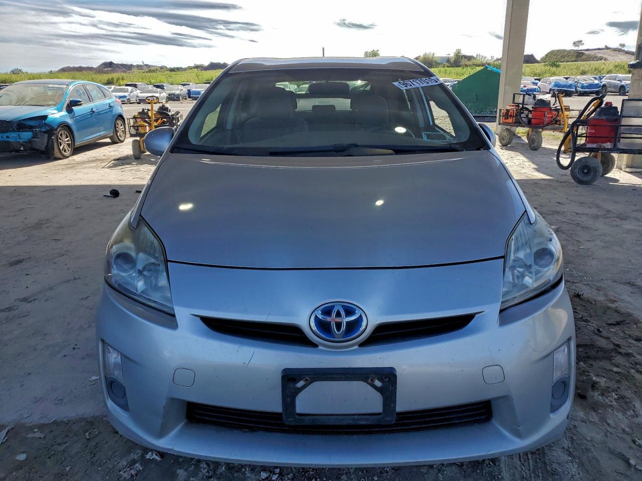 2011 Toyota Prius - Фото 5