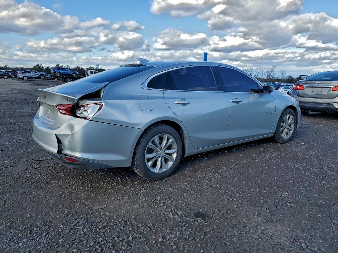2020 Chevrolet Malibu Lt - Фото 3